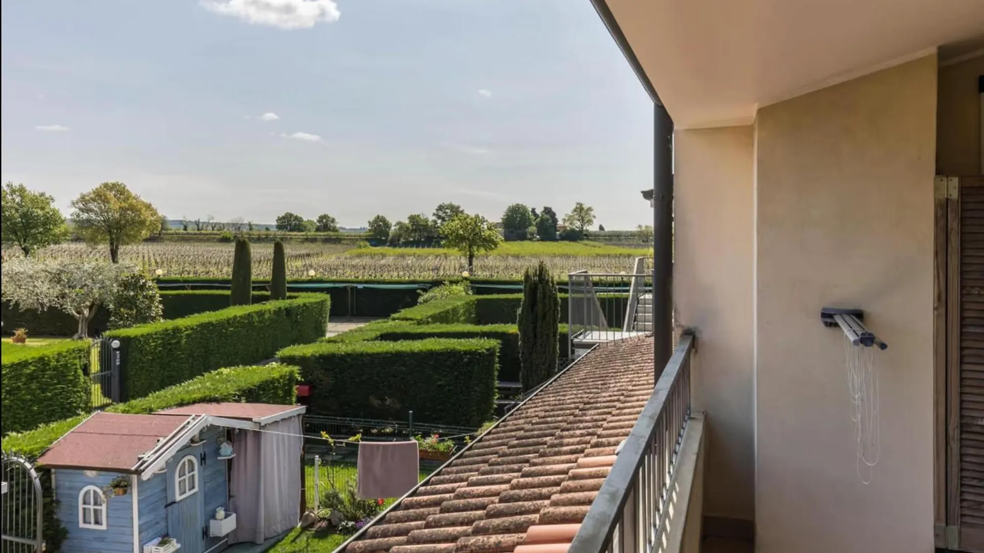 Apt Gardasee Lazise Cola Italy